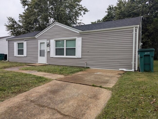 Building Photo - Brand New Inside and Out, Black Stainless New Appliances, Washer Dryer Included!
