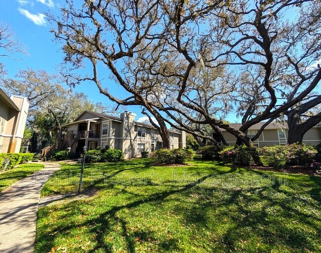 Building Photo - 14211 Shadow Moss Ln Unit Apt 202