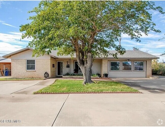 Building Photo - 9940 Lockerbie Ave Rental