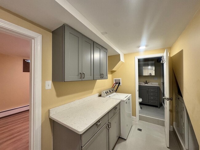 Photo - 115 Elm St Unit 1