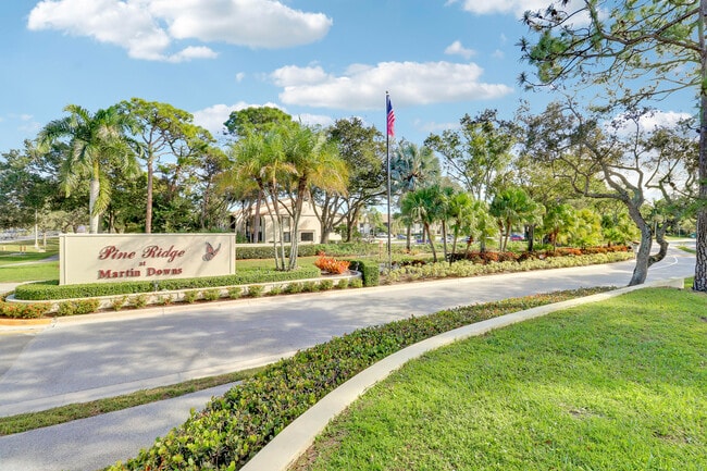 Building Photo - 2703 SW Matheson Ave Unit 116-G2