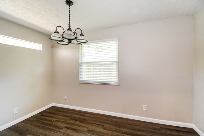 Photo - 1294 Bear Run Blvd