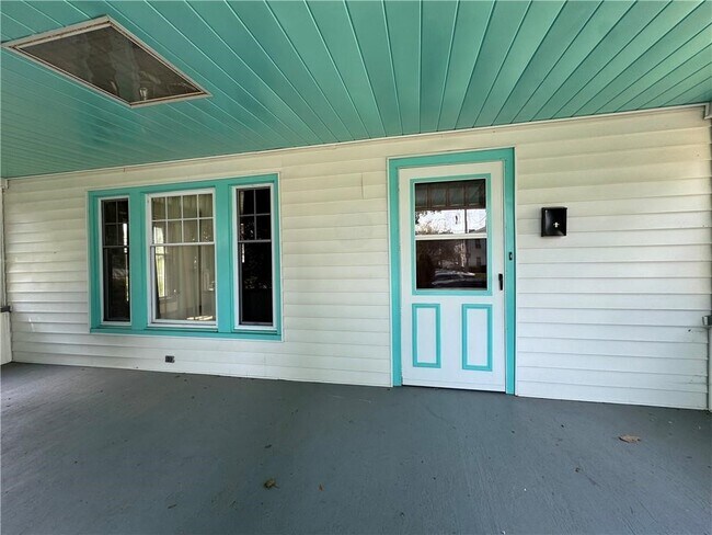 129 Oakwood Ave