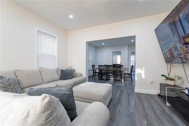 Photo - 49 Hollis St Unit 2