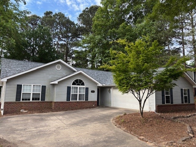 Building Photo - 480 Spring Lake Dr