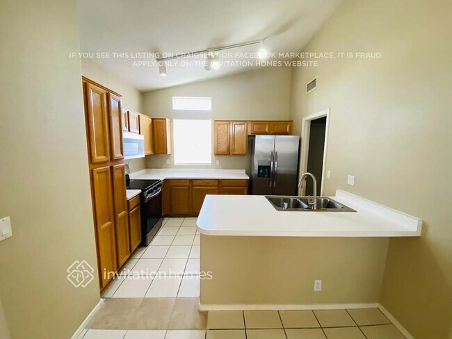 Photo - 1872 E San Tan St