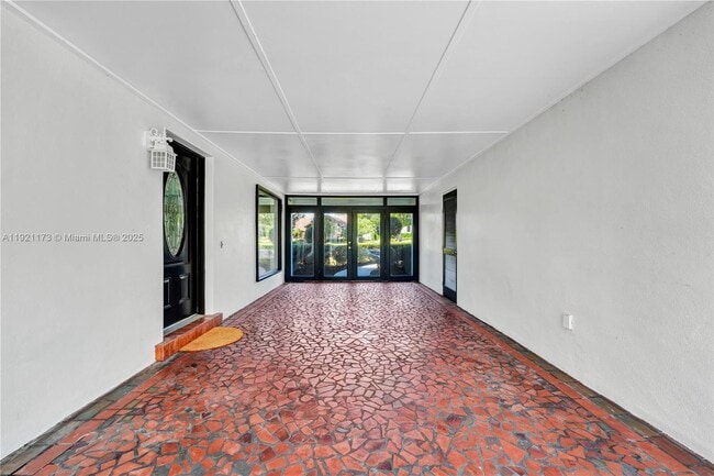 Photo - 6215 Donegal Dr