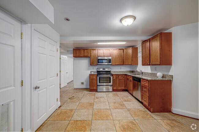 1BR, 1BA - 891SF - Kitchen