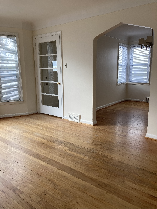 Photo - 1509 Chapin Ave