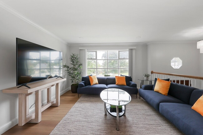 Building Photo - 6006 Queens Chapel Rd Unit SI ID1511070P