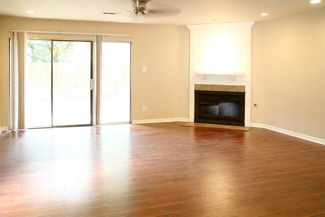 Photo - 9 Wolfhound Ln