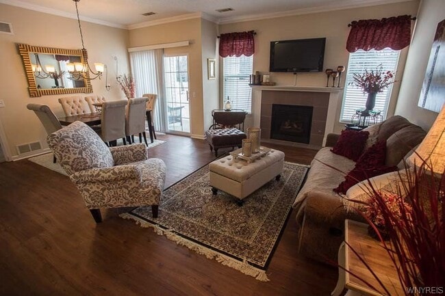 Photo - 10 Arielle Ct