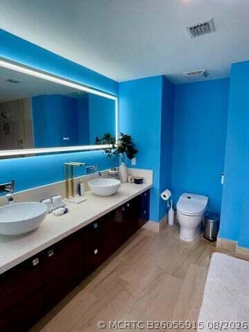 Photo - 5875 Collins Ave Unit 1606