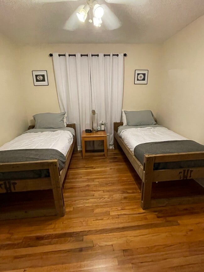 Photo - 1613 Acker Dr House