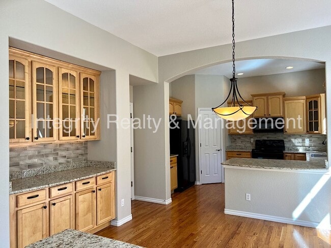 Photo - 10876 Heatherton St