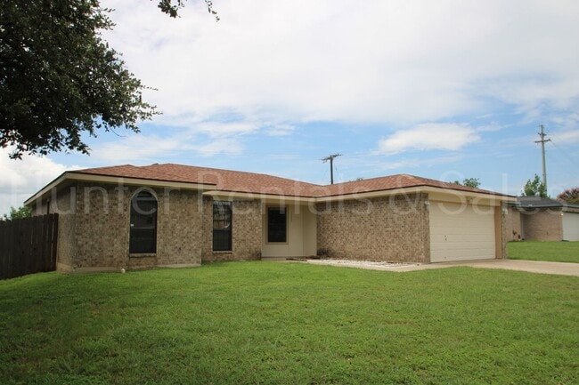 1209 Katelyn Cir
