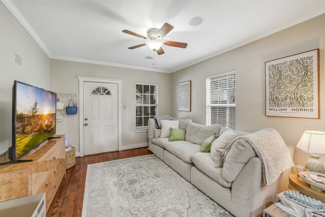 Photo - 203 Northwood St