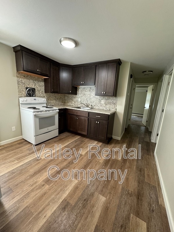 Building Photo - 53 New Ludlow Rd Rental