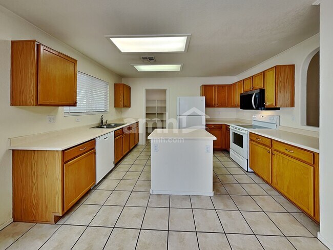 Photo - 2903 S Channing