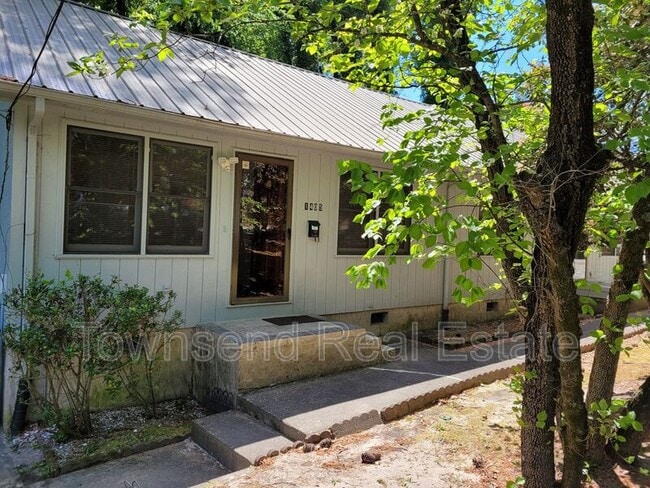Photo - 1405 Briarcliff Dr