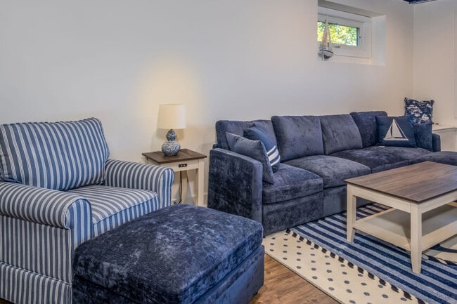 Photo - 184 Grand Ave Unidad ID1374785P