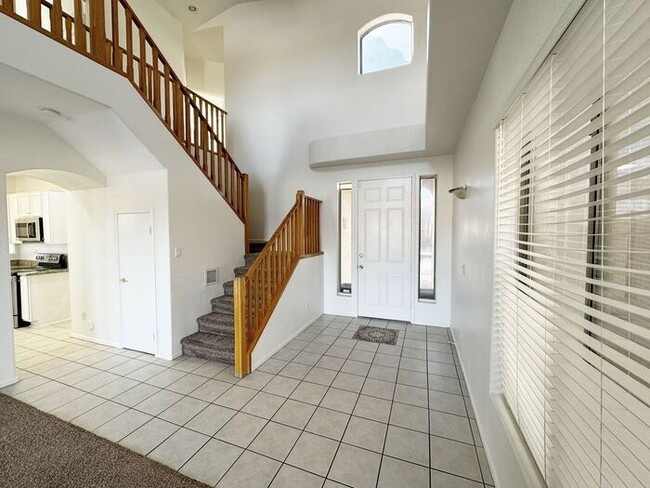 Photo - ABSOLUTELY STUNNING 4BR 2.5BA, OVER 2100SQFT, COMMUNITY POOL, CHANDLER