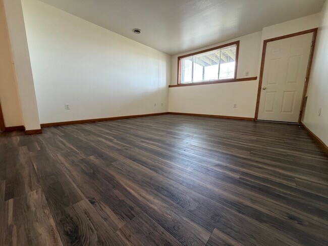 Photo - 517 - 527 Trail Side Drive Apartments