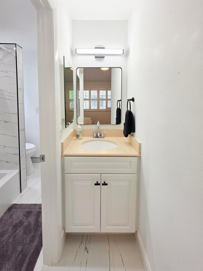 Photo - Northeast 15th Avenue, Fort Lauderdale, FL 33305 - 2 BR 1.5 BA townhouse