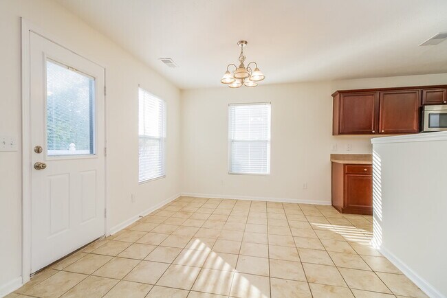 Photo - 416 Elderberry Way