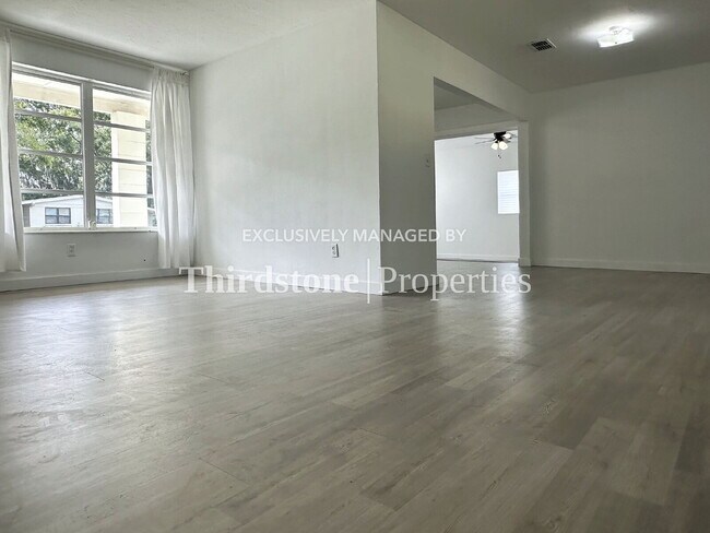 Photo - 8105 Santillo Dr