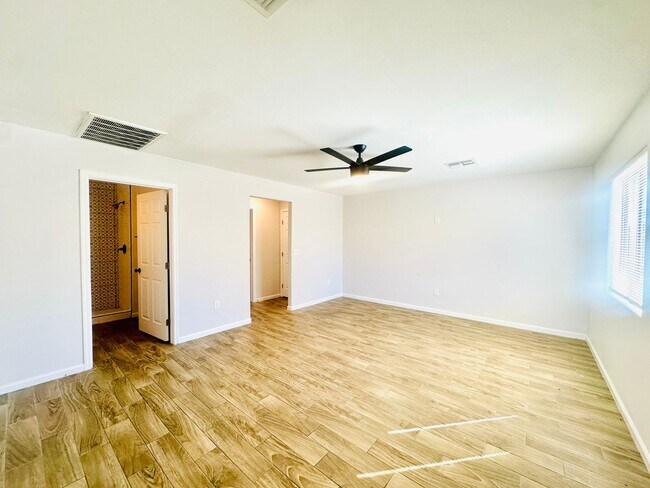 Photo - 22nd340 Unit 340-1