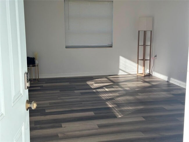 Photo - 6 N Washington St