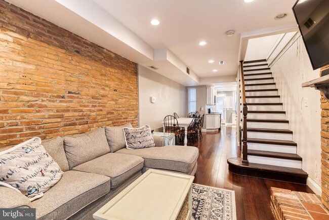 Photo - 1436 Reynolds St