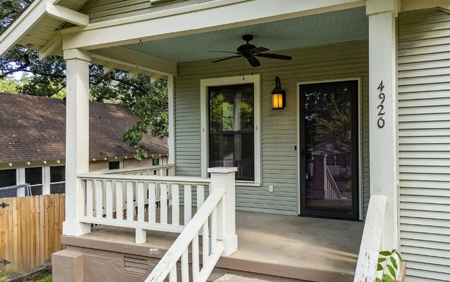 Photo - 4920 Lee Ave