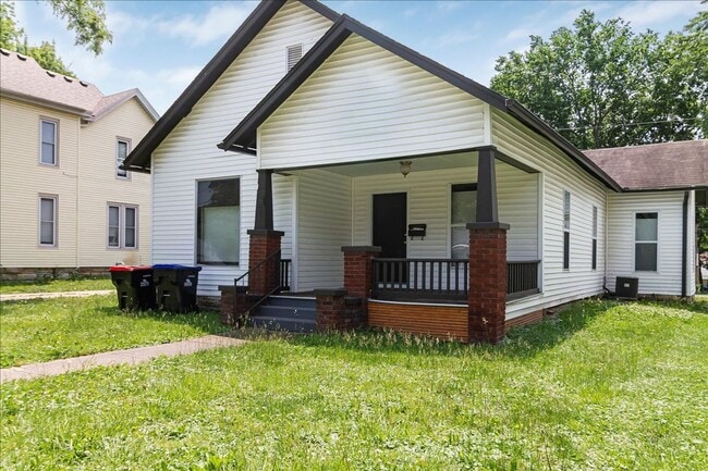 Photo - short term lease available