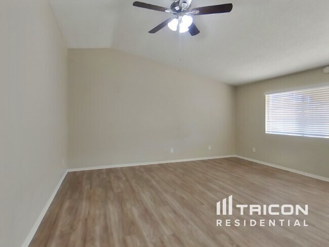 Photo - 13601 N 41st St