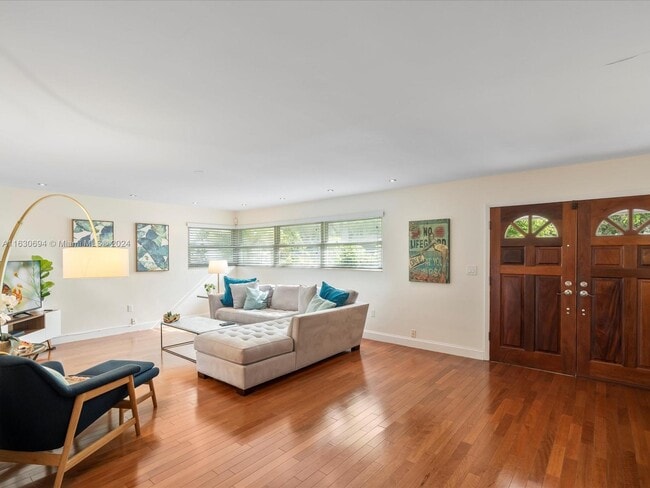 Photo - 6315 Cellini St