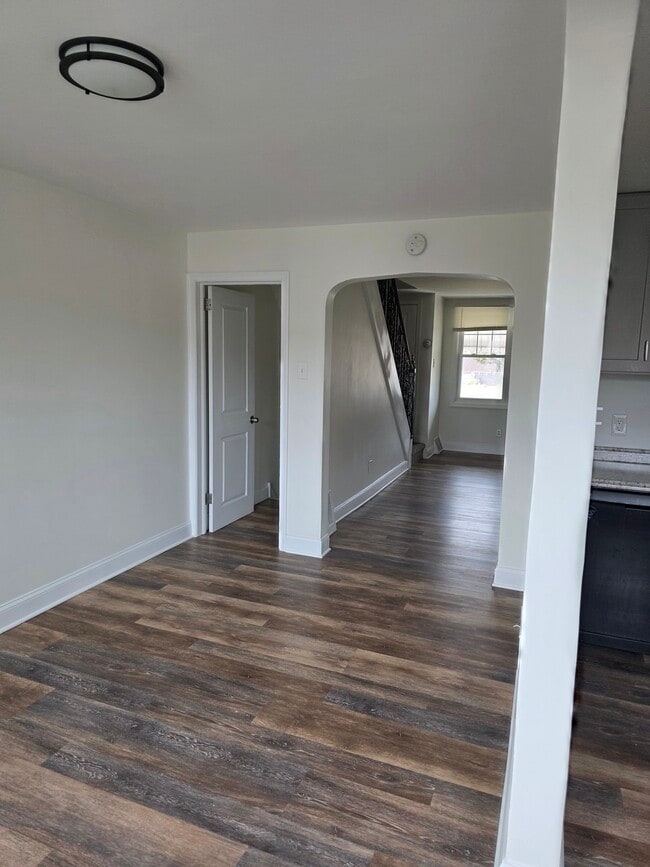 Photo - 922 Poplar Ave