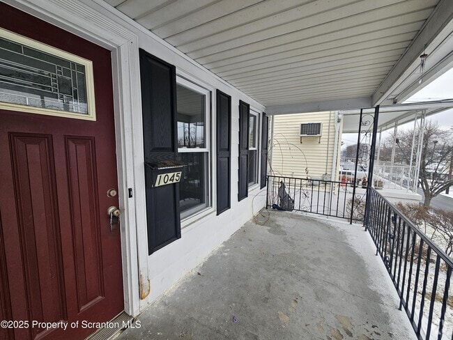 Building Photo - 1045 Prescott Ave Rental