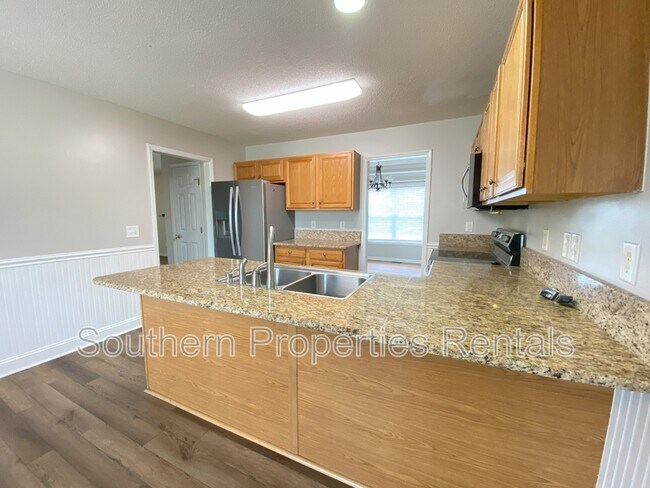 Photo - 346 Cresthaven Dr