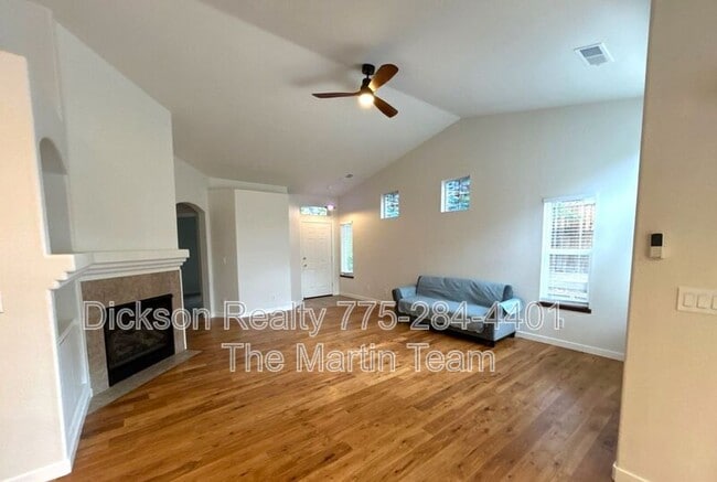 Photo - 130 Summerset Dr