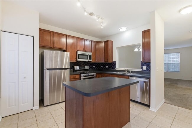 Photo - 28909 Pondview Dr