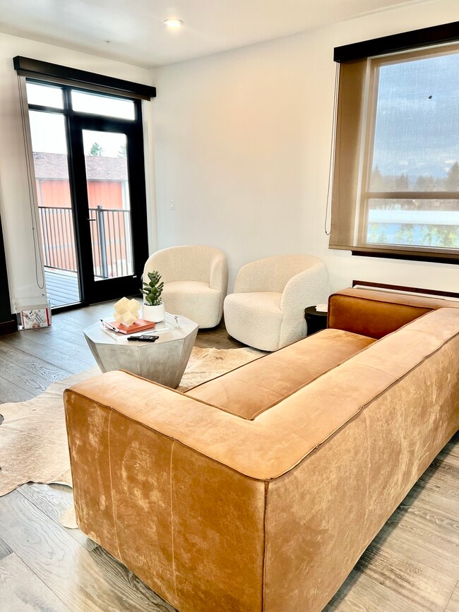 Photo - 510 Nucleus Ave