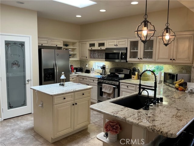 Photo - 8837 Hollyhock Ct