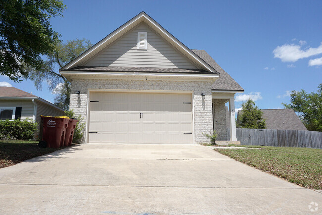 Building Photo - 200 Ladue Ave Rental