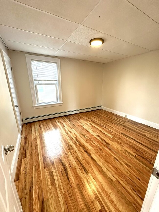 Photo - 98 Japonica St