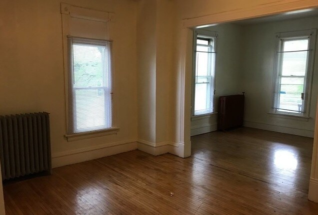1169 Reaney Ave Unit 1
