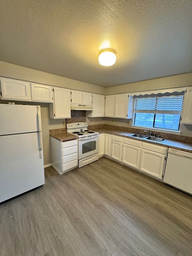 Photo - 1320-1322 S Robinhood St. Unit 1320