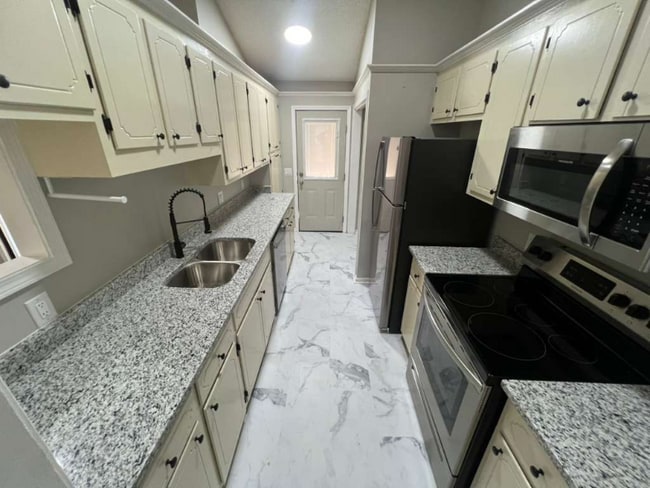 Photo - 207 Coronado Rd