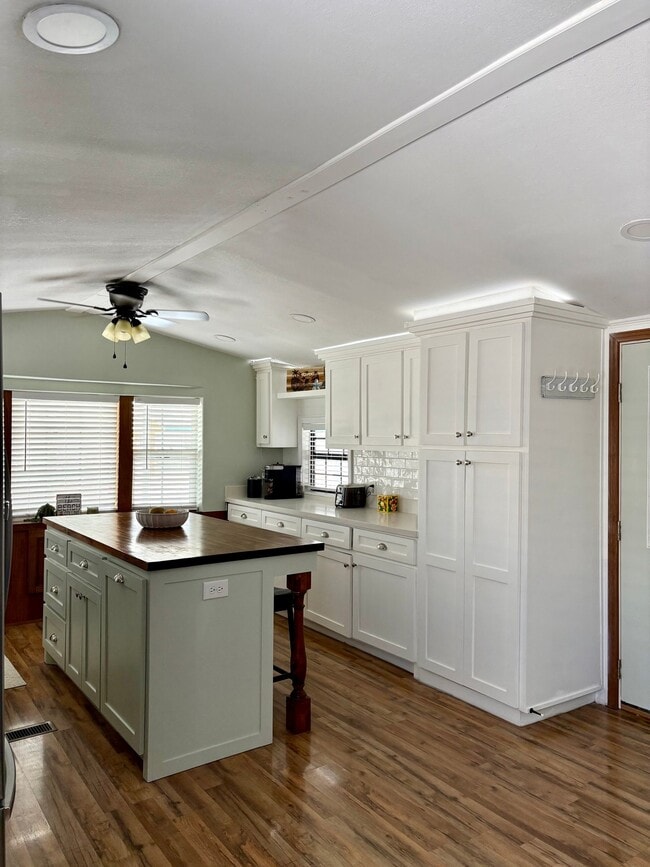 20 Sundance Ln